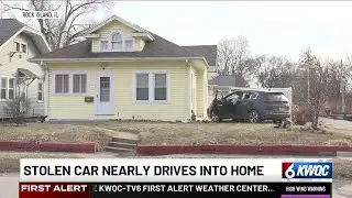 Stolen vehicle crashes into Rock Island homeowner&rsquo;s fence, house