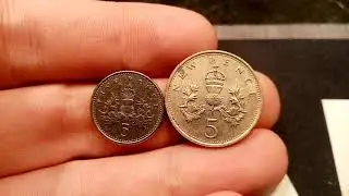 Comparing the Old UK 5p to the smaller 5p coin!
