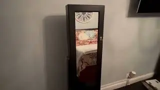 Best Choice Products Standing Mirror Armoire, Lockable Jewelry Storage Organizer Cabinet Review