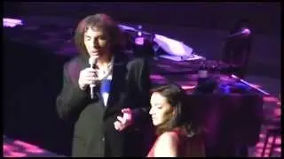 Cantan Karina Beorlegui y Alejandro Dolina en 