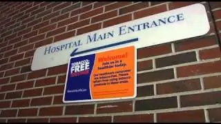 The University of Florida Academic Health Center Receives Smoke-Free Plaques.