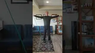 30 Second Stretch: Upper Back and Headaches