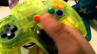 Teflon (extreme green ) vs Styrene/delrin (ice blue) sleeve stick sounds comparison.