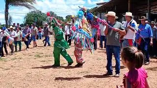 Meia lua!!chegada de companhia de reis em bom Jesus da penha na associação dos coqueiros 