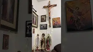 Santo Rosario con Alicia está en vivo UNIDOS EN EL SANTO ROSARIO POR TODAS NUESTRAS NECESIDADES