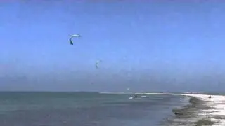 Kitesurfing Technique - Air Gybe With Late Kite Loop (Kite Control)