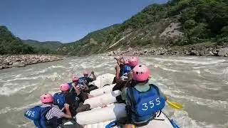 16 km rafting Rishikesh uttarakhand #travel #viralvideo#rafting #watersports #jump#rafting #mountain