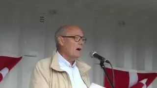 Henning Hyllested &aring;bne udstillingen containerkunst p&aring; Esbjerg havn.