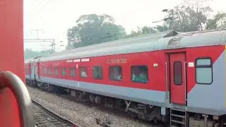 Sealdah vs Mumbai Rajdhani | Parallel Departure from New Delhi