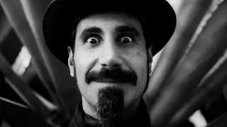Serj Tankian sings better LIVE than on the studio