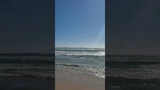 Kite surfing at Long Beach in Robe, South Australia #onlyinaustralia #amazingaustralia #bestbeachees