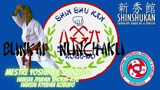KOBUDO SHINSHUKAN Mestre Yoshihide Shinzato executa 