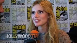 Bella Thorne Screams into Comic Con - Hollywood TV