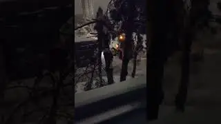 Tuzla: Či&scaron;ćenje snijega iza zgrade Opstine
