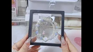 Immersive packaging DIY resin hair clips inventory taken over by wealthy baby