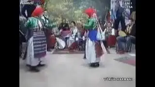 AŞAĞI YOLDAN ÇIKTI BAYRAĞIN UCU***ŞENGÜL B.ARSEVER