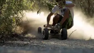 Elektro skateboard electric skateboard. Jump ramp, drifts with the FiiK boards
