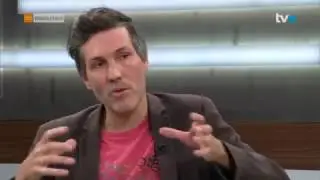 Pumpernickel bei TVO auf dem Sofa