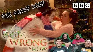 The Christmas show that went wrong (Reacting to The Goes Wrong Show)