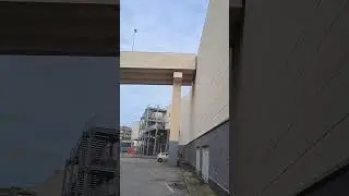 Catania Shopping Centre Porte di Catania Stockroom/goods lift route