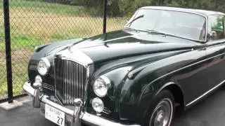 wakui museum 車と絵画のコラボレーション