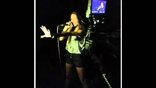 Ana Free desde Singapur - En vivo : Radio '938 Live' (02/05/2012)