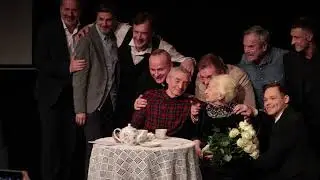Бенефис Е. Сусаниной. Подарок от артистов.