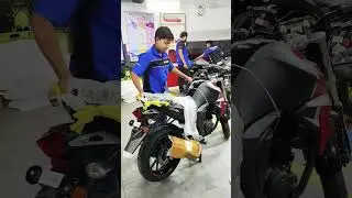 Yamaha Fzsv2 Red Sticker Bike Unloading #fzsv2 #newgraphics