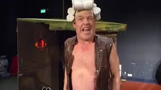 Bert Visscher in Sneuwitje & een stuk of 7 dwergen