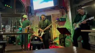 Grateful Wolf plays Bertha at Leashless Brewing Nov 2025