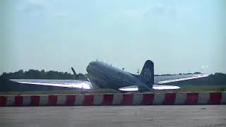 DDA Classic Airlines DC-3 Startup at Groningen Airport Eelde