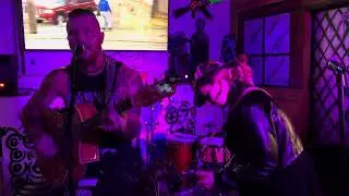 Clovers Curfew Perform &ldquo;Feels Alright&rdquo; At Half Baked Brew