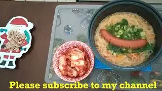 Fusion noodle ASMR