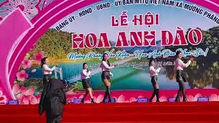NHẢY SHUFFLE TỰ EM SAI || CÁC CÔ GIÁO TRƯỜNG THPT NÀ TẤU
