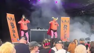Bat & Ryyd - Lentävä puliukko