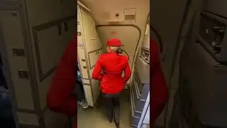 Nordwind Airlines Boeing 737-800NG door closing, flying to Makhachkala 👏