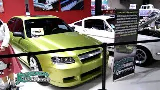 Knucklehead Garage Tours the Classic Car Collection