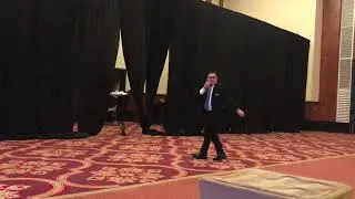 The fastest waiter In Indonesia 2019