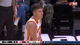Hawks Fans give Bogdanović a standing ovation as he takes the court for the first time this season