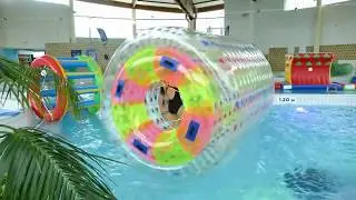 Le Rouleau Transparent - Jeu Aquatique Gonflable - Air et Volume