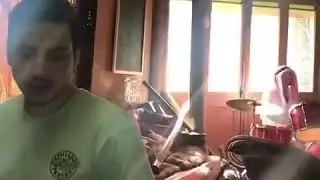 Crossover de Pollo castillo y  el Ranty