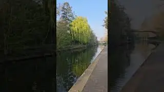 Regent's Canal - a 200 year old 'ring road' around London!