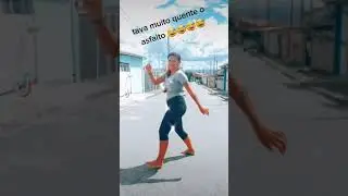 fui dan&ccedil;a descal&ccedil;a , ch&atilde;o quente😡 at&eacute; minha neta correu😂
