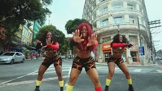 Noite e Dia_Lhe Empurra (Video Oficial)
