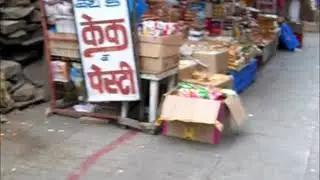 Walking down the Thana Bazar Road & across Lala Bazar Road Almora - A look at the Bustling Bazaar