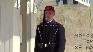 Evzones Greek Presidential Guard  &Tau;omb of Unknown Soldier  Monument in Athens   15 - 11 - 2025
