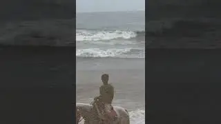 Beach life in Mumbai #lifeinmumbai #mumbaibeach #versovabeach #sea #beach #sand #pinayinmumbai