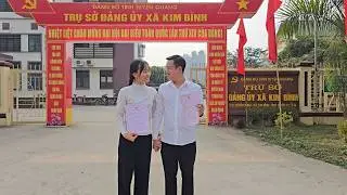 One signature &ndash; a lifetime of protection: Thu holds Huyen's hand as they enter marriage.
