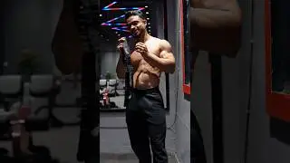 Stop using lifting straps #backworkout #pullday
