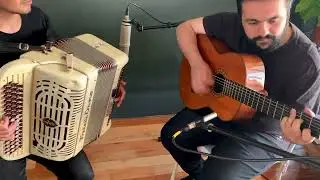 ESA VUELTA CHAMAME